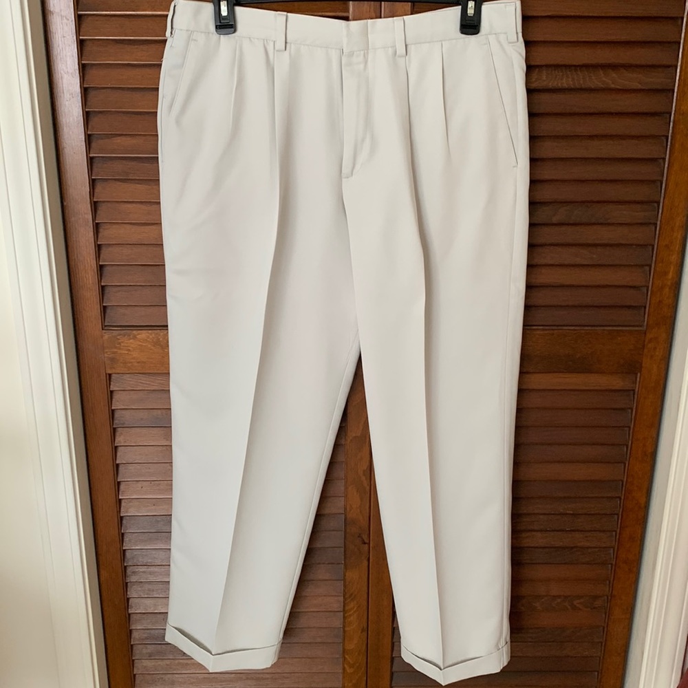 Me ‘s Dockers for the Golfer